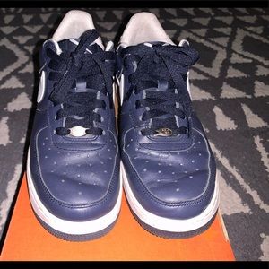 Used Air Force 1 boys sz 7Y Navy and white